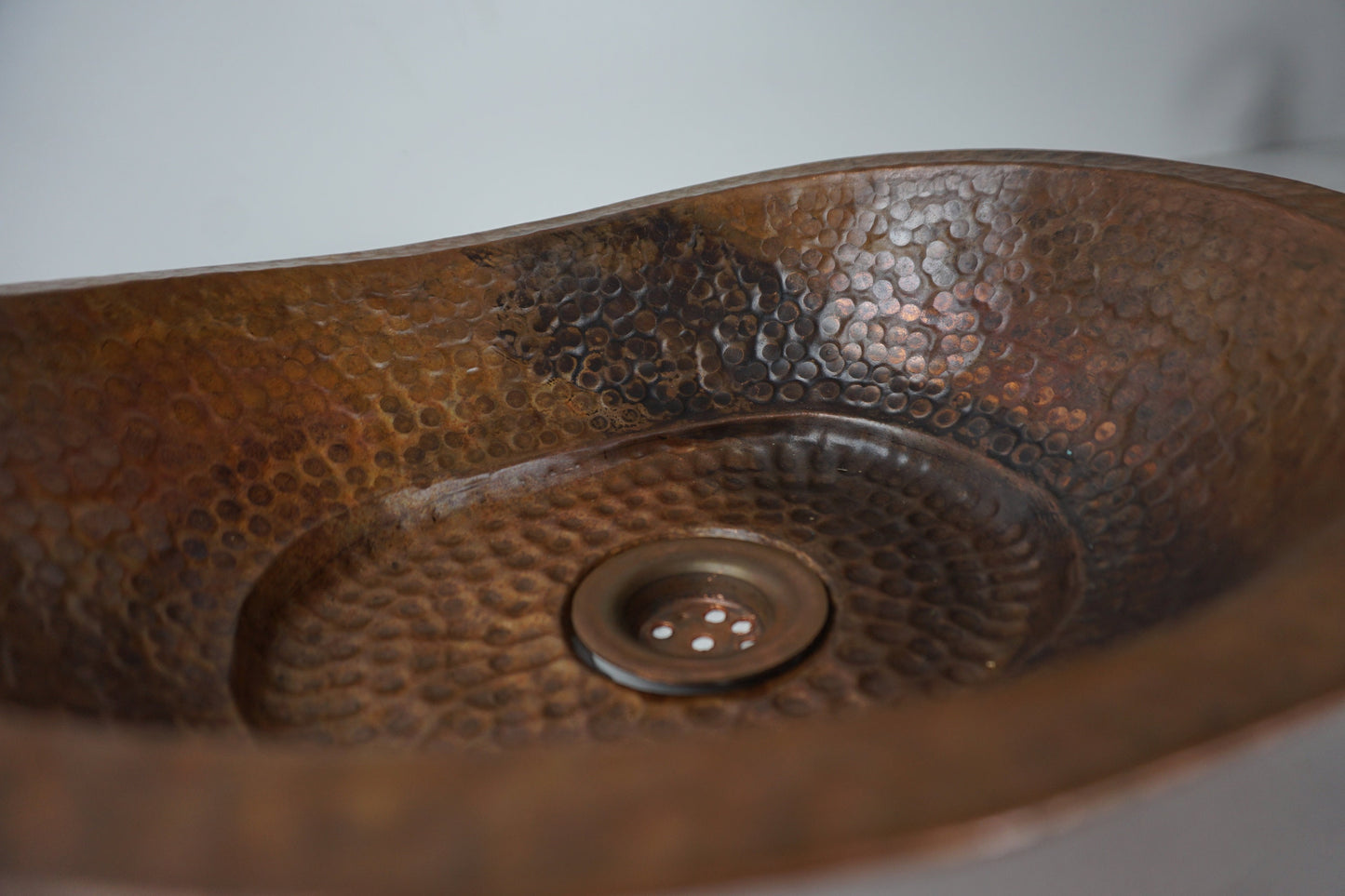 Aged Copper Vessel sink Bathroom , Copper Hand Hammered Oval Bathroom Sink