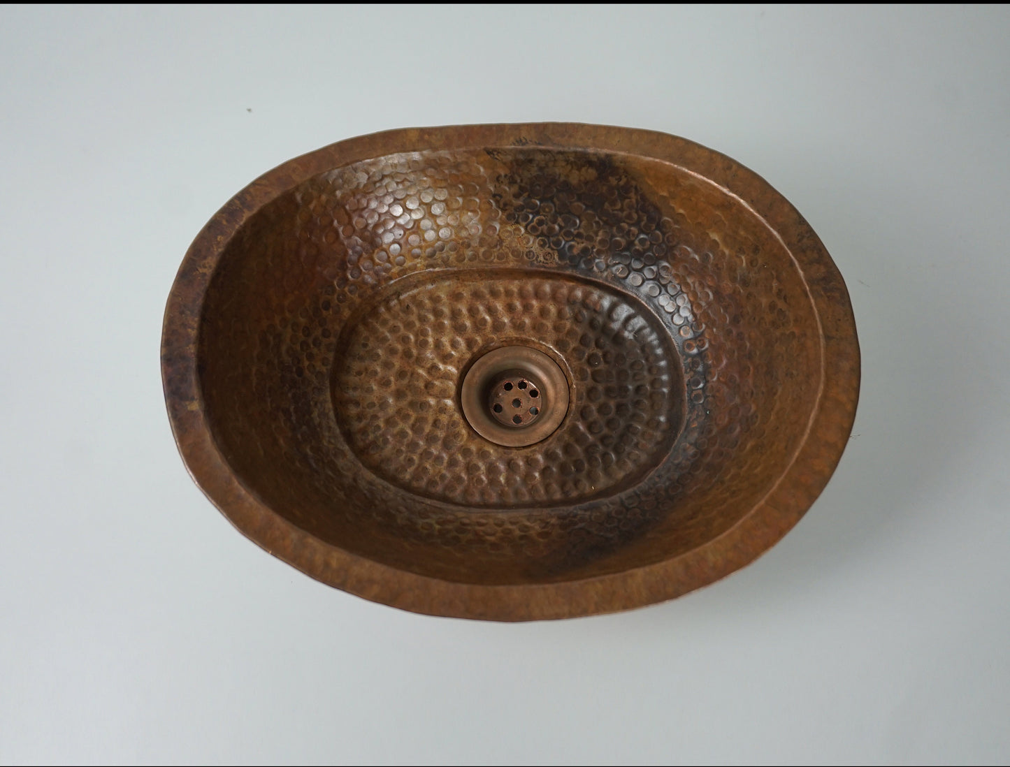 Aged Copper Vessel sink Bathroom , Copper Hand Hammered Oval Bathroom Sink