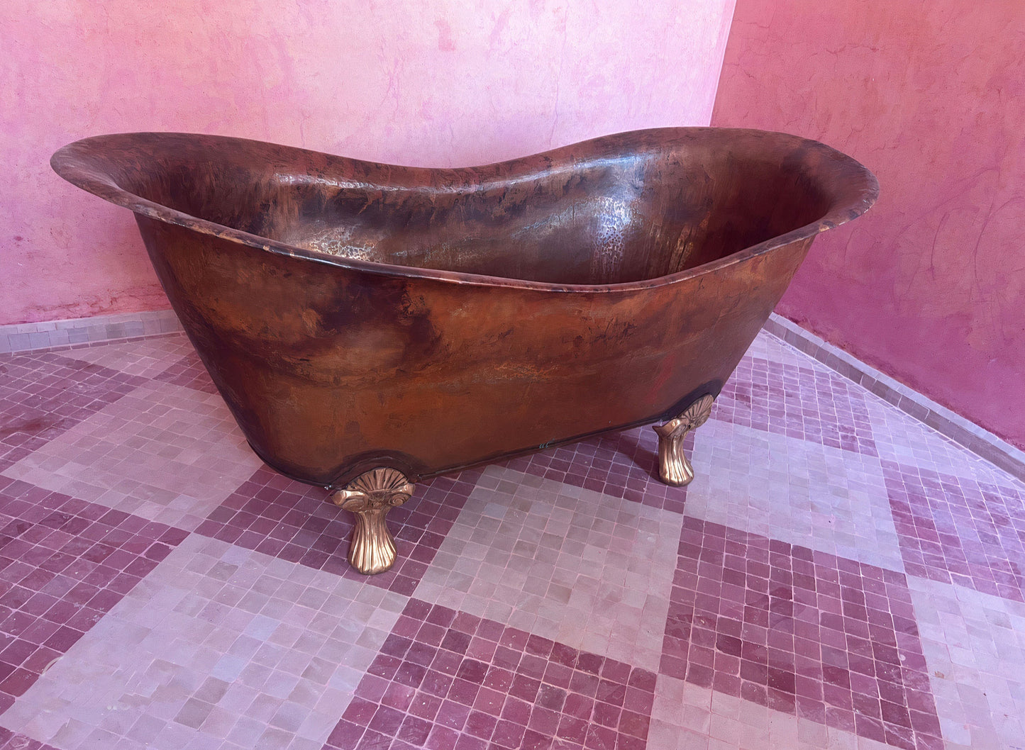 Aged Copper Clawfoot Tub , Rustic Copper Bathtub Bathroom